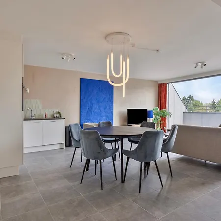 Ruim 2 Slaapkamer Met Parking Nabij Navo Apartment Machelen