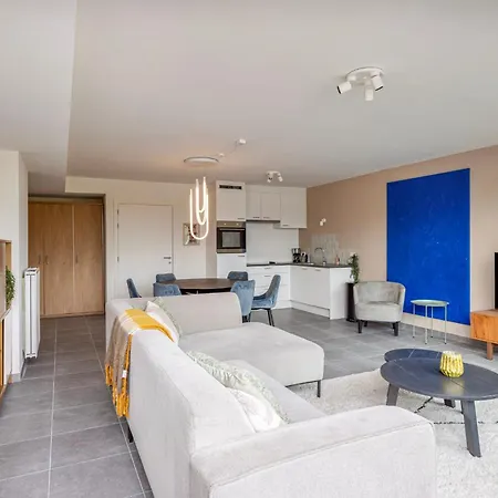 Apartment Ruim 2 Slaapkamer Met Parking Nabij Navo Machelen